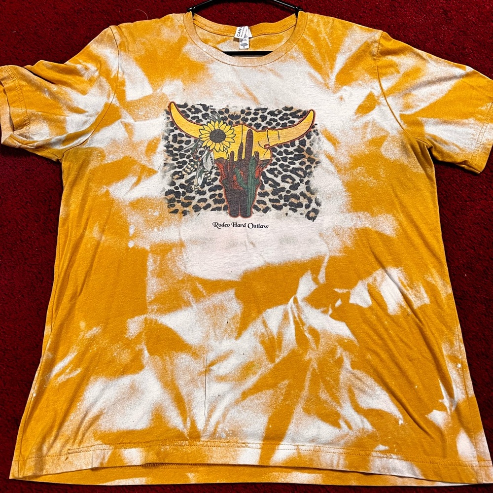 Custom bleach graphic tee